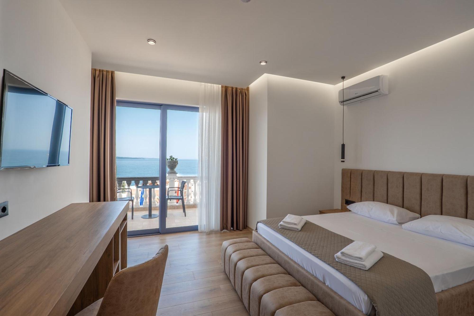 Keos Hotel Sarandë Exteriér fotografie