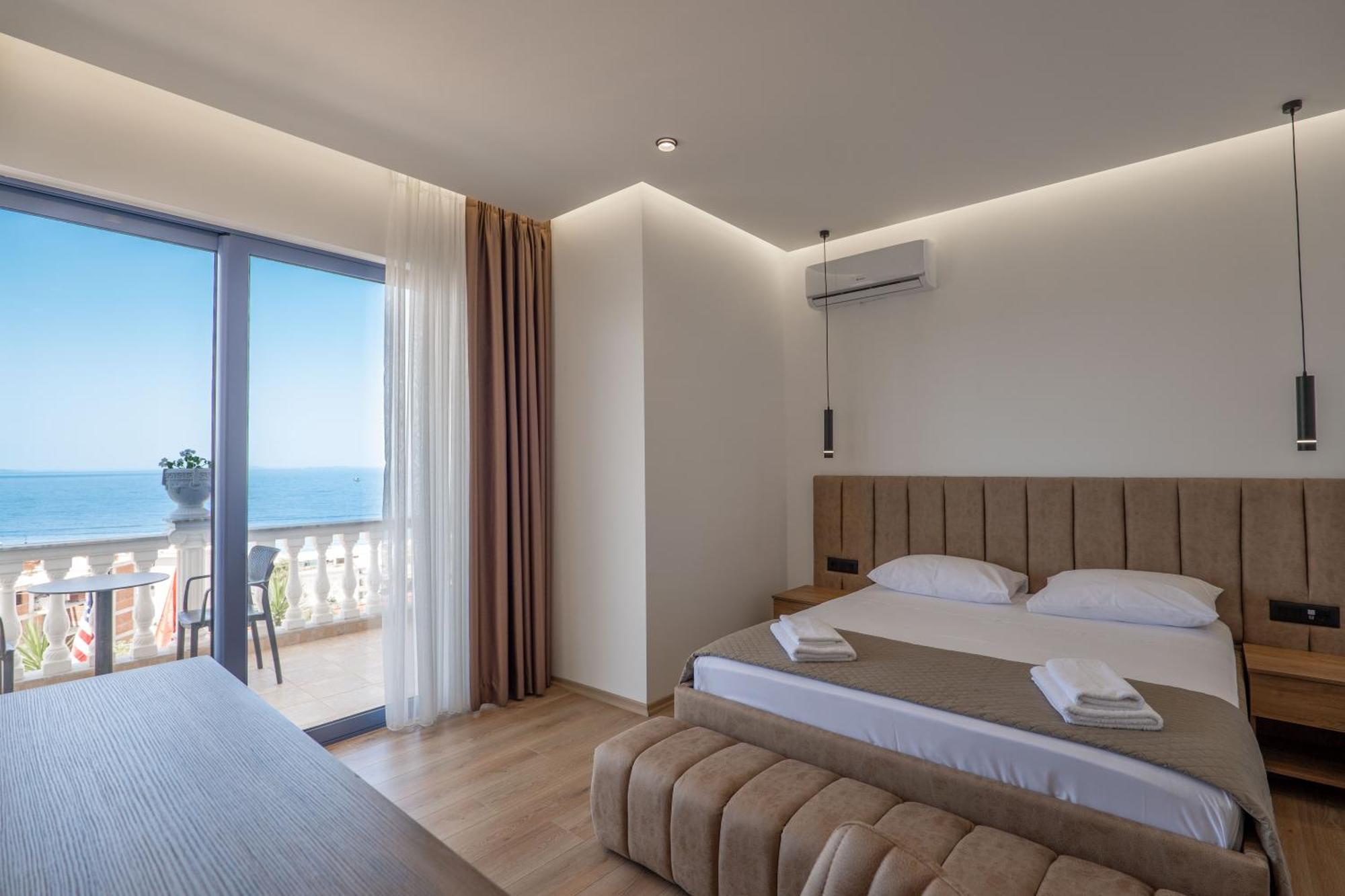 Keos Hotel Sarandë Exteriér fotografie