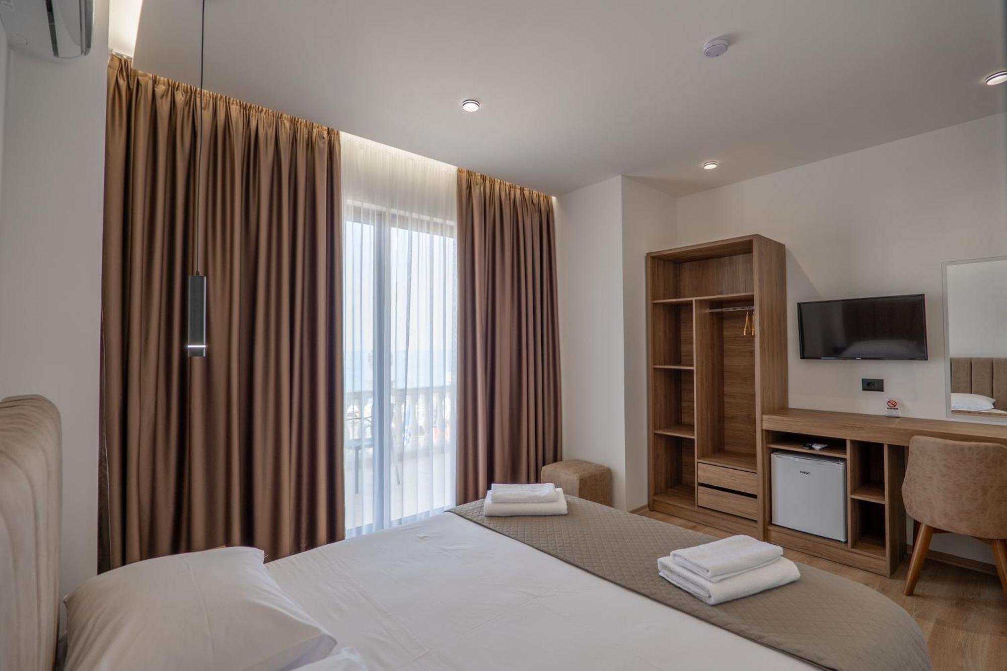 Keos Hotel Sarandë Exteriér fotografie